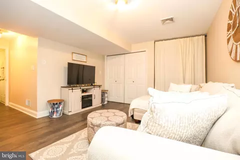 Bedroom - 407 Crosswinds Dr, Lititz, PA 17543 photo 5 of 5