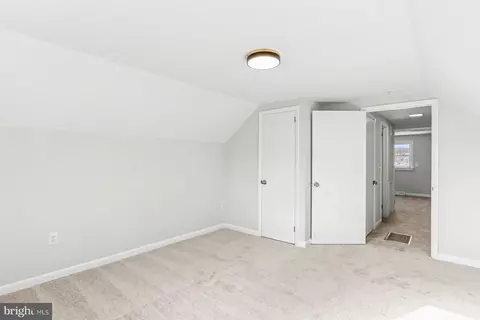 Entry Way - 233 Cardinal Rd, Lititz, PA 17543 photo 2 of 2