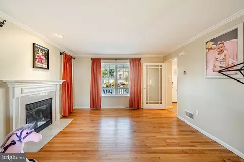 Living - 1016 Sloan St, Lititz, PA 17543 photo 1 of 3