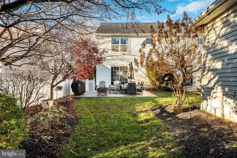 Exterior - 1016 Sloan St, Lititz, PA 17543 photo 7 of 10