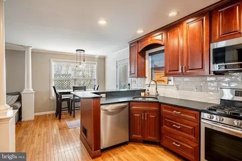 Kitchen - 1016 Sloan St, Lititz, PA 17543 photo 1 of 3