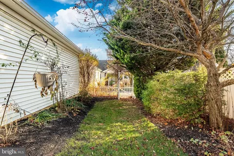 Exterior - 1016 Sloan St, Lititz, PA 17543 photo 8 of 10