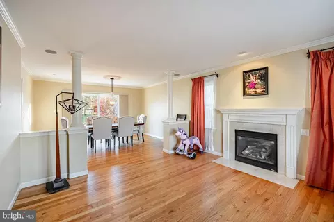 Living - 1016 Sloan St, Lititz, PA 17543 photo 2 of 3