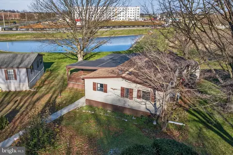 918 Krista Ct, Lancaster, PA 17601