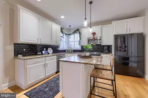 Kitchen - 307 Bowyer Ln, Lititz, PA 17543 photo 1 of 6