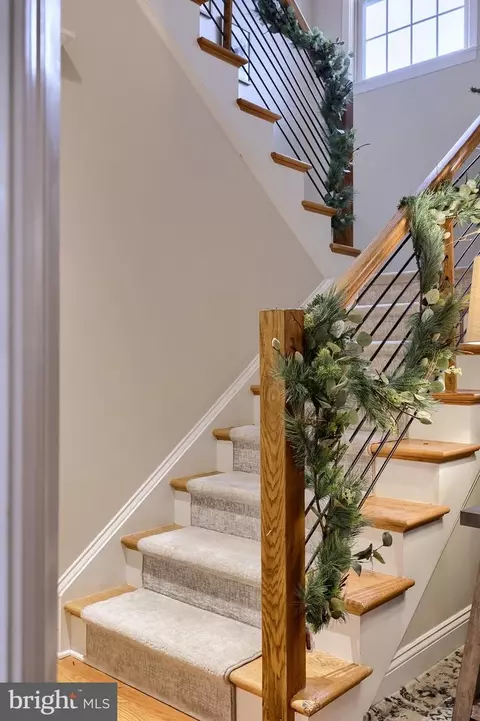Entry Way - 307 Bowyer Ln, Lititz, PA 17543 photo 5 of 7
