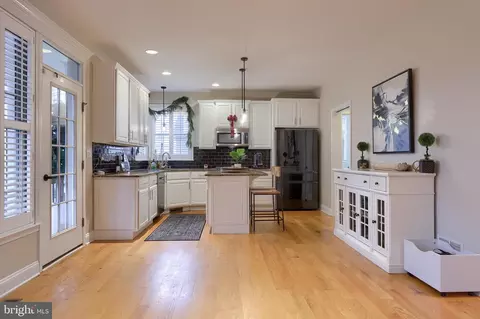 Entry Way - 307 Bowyer Ln, Lititz, PA 17543 photo 3 of 7