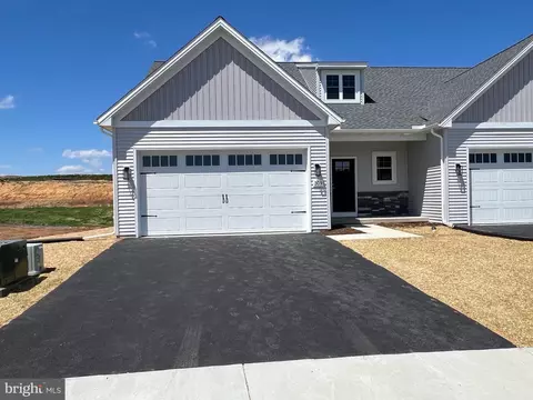 309 Ridgefield Dr, Elizabethtown, PA 17022
