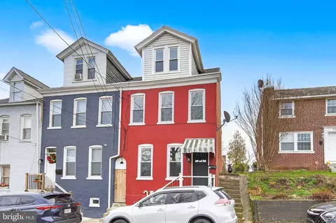 706 Poplar St, Lancaster, PA 17603