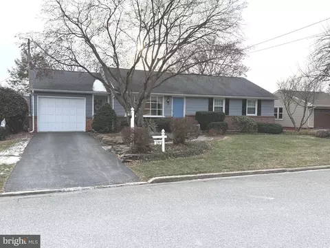 127 S Arnold St, Marietta, PA 17547