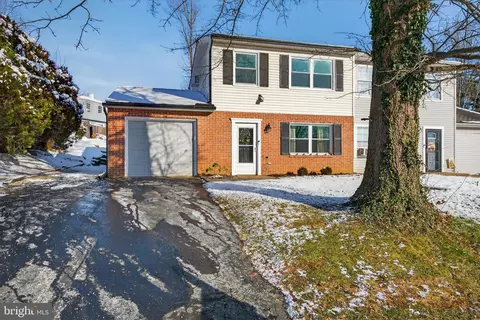 1004 Tom Paine Dr, Lancaster, PA 17603