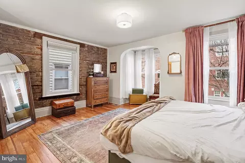 Bedroom - 24 E Orange St, Lititz, PA 17543 photo 5 of 7