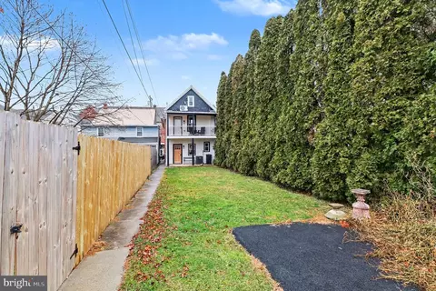 Exterior - 24 E Orange St, Lititz, PA 17543 photo 7 of 7