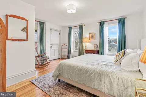 Bedroom - 24 E Orange St, Lititz, PA 17543 photo 2 of 7