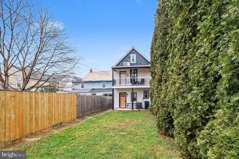 Exterior - 24 E Orange St, Lititz, PA 17543 photo 6 of 7