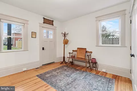 Entry Way - 24 E Orange St, Lititz, PA 17543 photo 3 of 5