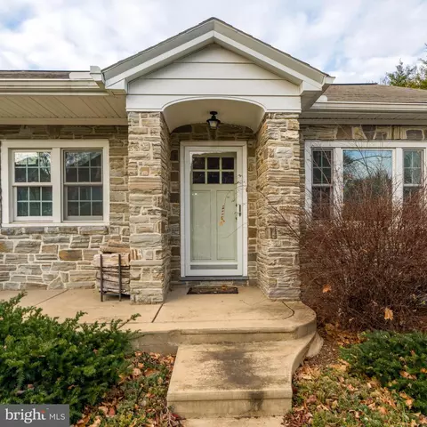 Exterior - 141 E Lincoln Ave, Lititz, PA 17543 photo 4 of 14