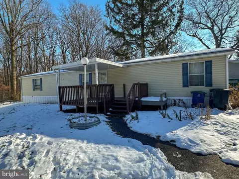 760 Azalea Ln, Gap, PA 17527 photo 4