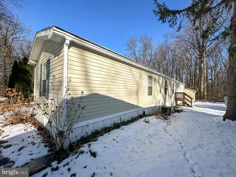 760 Azalea Ln, Gap, PA 17527 photo 6