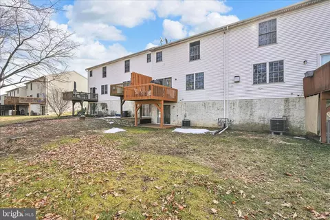 Exterior - 24 Heron Rd, Lititz, PA 17543 photo 9 of 10