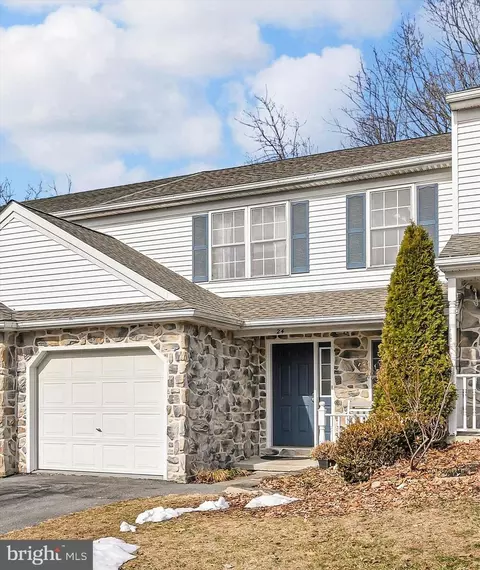Exterior - 24 Heron Rd, Lititz, PA 17543 photo 4 of 10