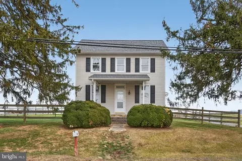 719 Marticville Rd, Pequea, PA 17565