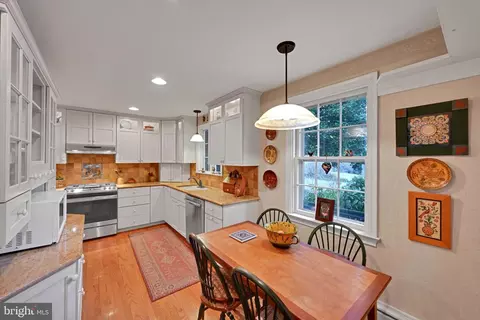 Kitchen - 411 Woodcrest Ave, Lititz, PA 17543 photo 1 of 3