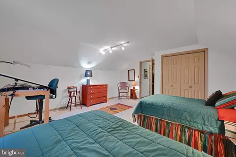 Bedroom - 411 Woodcrest Ave, Lititz, PA 17543 photo 6 of 6