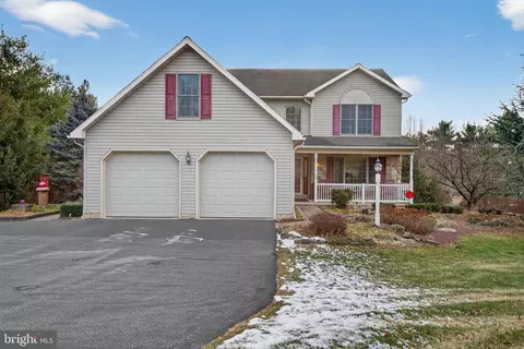 817 Aarons Ln, Manheim, PA 17545