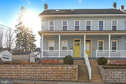 20 W Fulton St, Ephrata, PA 17522