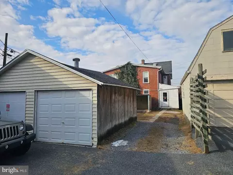 Exterior - 69 N Water St, Lititz, PA 17543 photo 3 of 3
