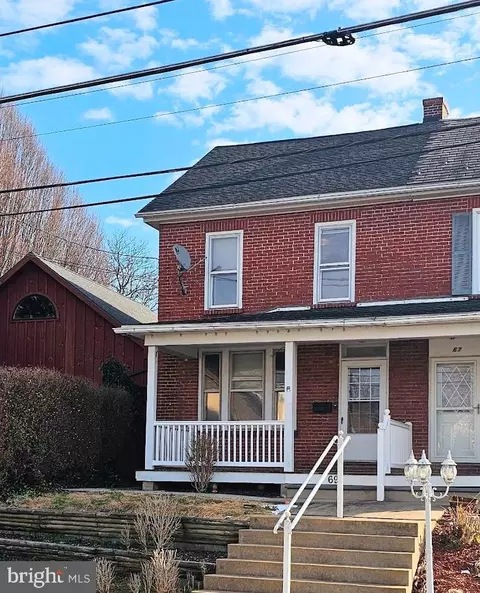 69 N Water St, Lititz, PA 17543