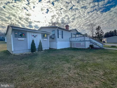 815 Circle Dr, Gap, PA 17527 photo 7