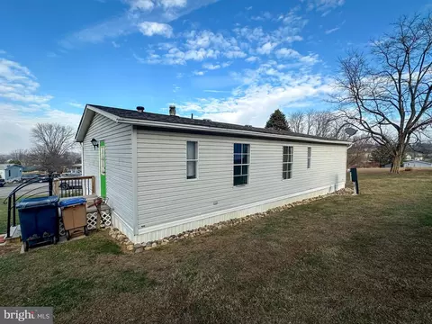 815 Circle Dr, Gap, PA 17527 photo 4