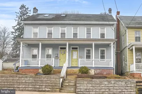 22 W Fulton St, Ephrata, PA 17522