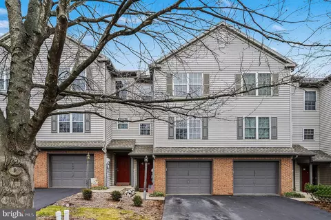 129 Pentail Dr, Lancaster, PA 17601