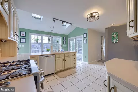 Kitchen - 22 Royal Dr, Lititz, PA 17543 photo 1 of 5