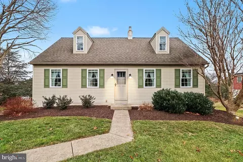 206 Joyce Dr, Lititz, PA 17543