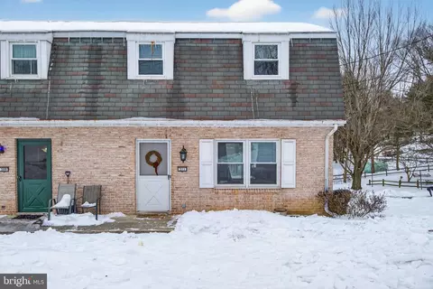311 Fulton St, Akron, PA 17501