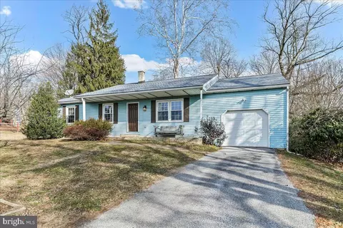 6610 White Oak Rd, Christiana, PA 17509