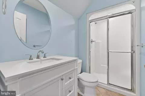Bath - 602 Willow Grn, Lititz, PA 17543 photo 3 of 3