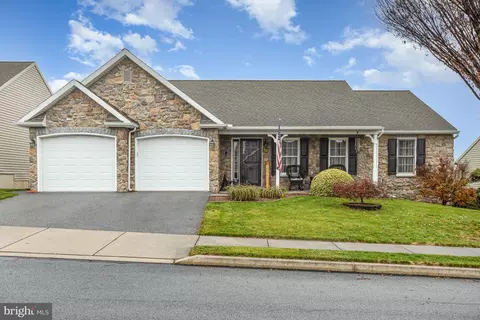 714 Heather Rdg, Manheim, PA 17545