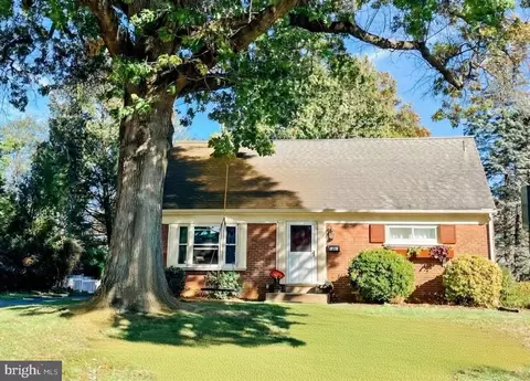 5965 Leebel Rd, East Petersburg, PA 17520