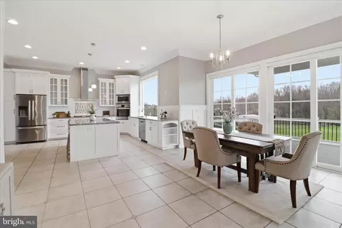 Dining - 674 Integrity Dr, Lititz, PA 17543 photo 2 of 3