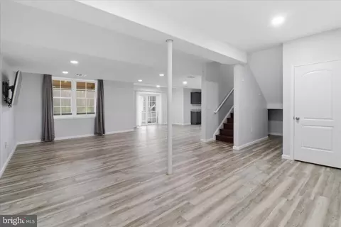Living - 674 Integrity Dr, Lititz, PA 17543 photo 2 of 3