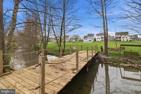 Exterior - 674 Integrity Dr, Lititz, PA 17543 photo 12 of 12