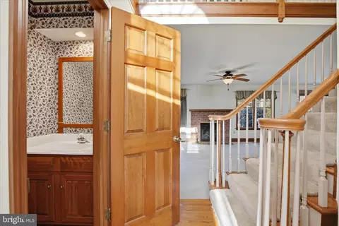 Entry Way - 310 Rumford Rd, Lititz, PA 17543 photo 5 of 8