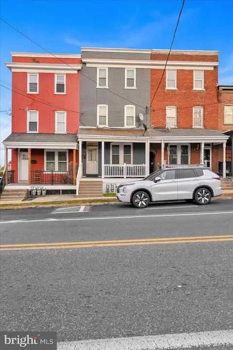 153 N Broad St, Lancaster, PA 17602