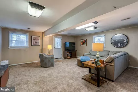 Living - 534 W Marion St, Lititz, PA 17543 photo 2 of 2