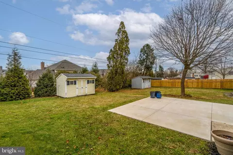 Exterior - 534 W Marion St, Lititz, PA 17543 photo 4 of 4